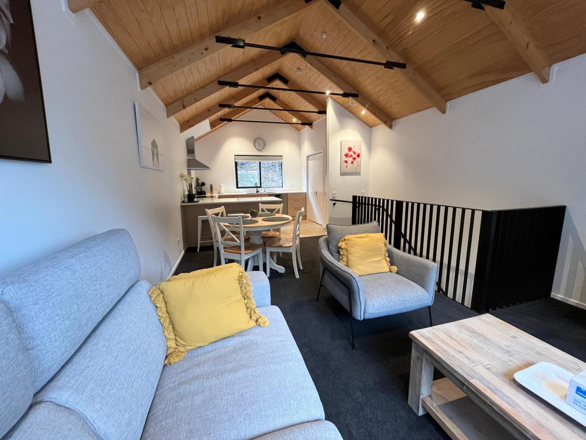 Queenstown Central - Walk To Town - Free Parking - Wifi And Smart Tv - Gym المظهر الخارجي الصورة